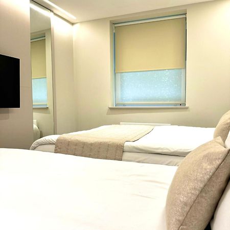 Aparthotel Nox Richmond Richmond  Exterior foto