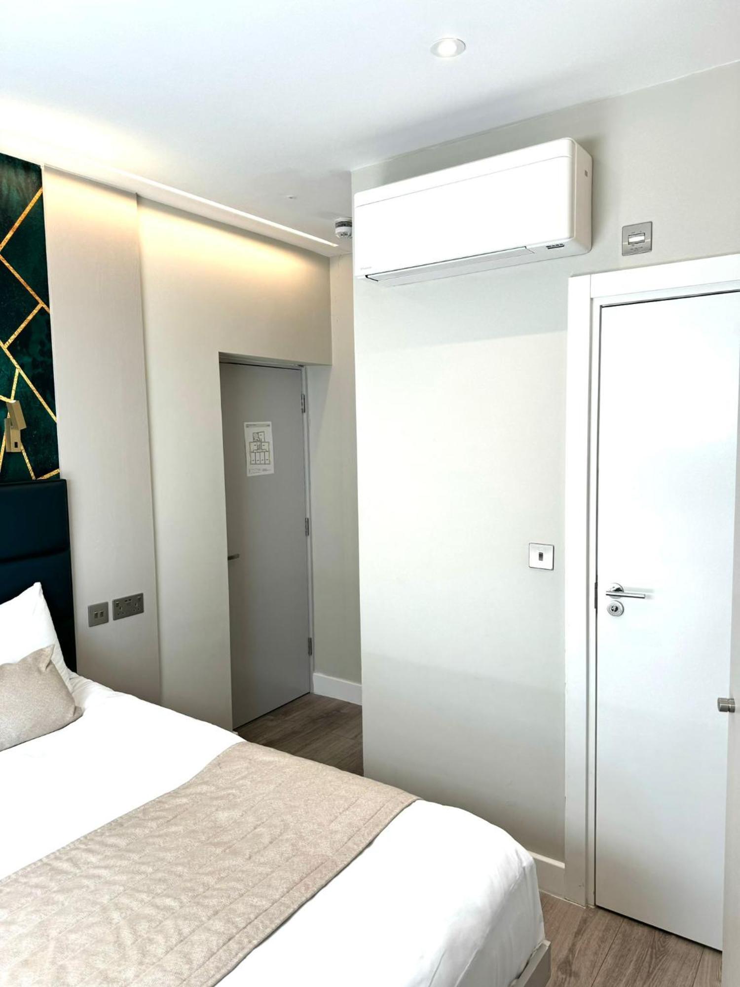 Aparthotel Nox Richmond Richmond  Exterior foto